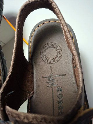 Sandalias de caballero marrones