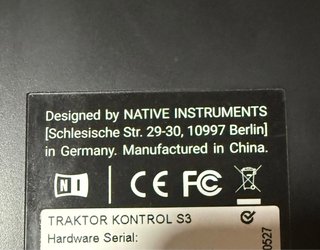 Controladora DJ Native Instruments Traktor S3