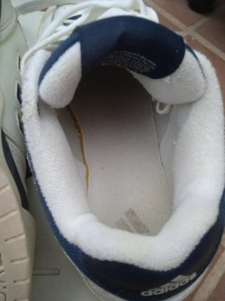 Zapatillas Adidas Midcity Low J Blancas y Azules