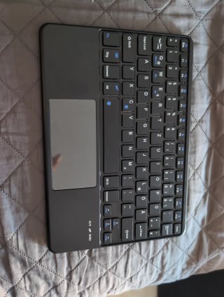 Tastiera Wireless Ultrasottile con Touchpad