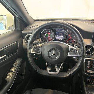 Mercedes-Benz GLA 220D 4MATIC