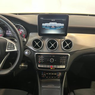 Mercedes-Benz GLA 220D 4MATIC