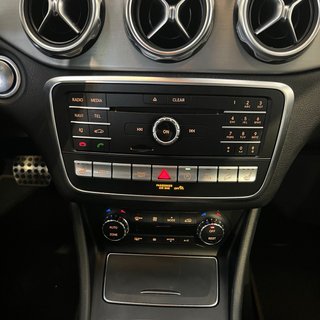 Mercedes-Benz GLA 220D 4MATIC