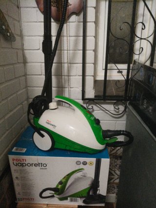 Polti Vaporetto Smart con accesorios.