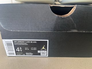 Zapatillas Jordan 1 Low Azul y Blanco