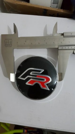 Seat tapas llanta Buje Emblema FR negras 60mm