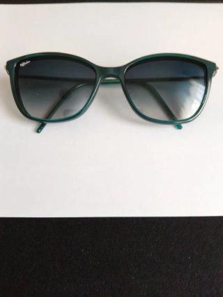 Gafas Alain Afflelou verdes con clip solar