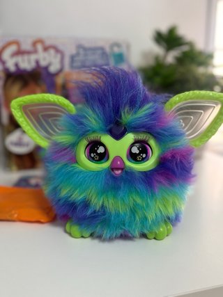 Peluche interactivo Furby Galaxy Aurora