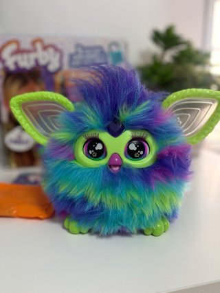 Peluche interactivo Furby Galaxy Aurora