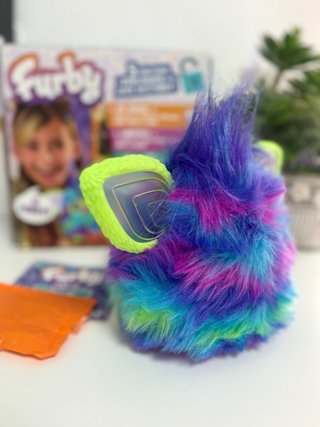 Peluche interactivo Furby Galaxy Aurora