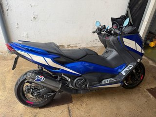 Yamaha T-Max Maxi Scooter