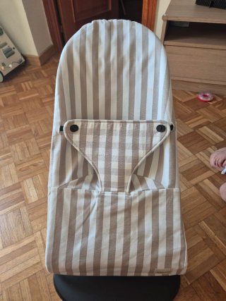 Mecedora para bebé rayas beige