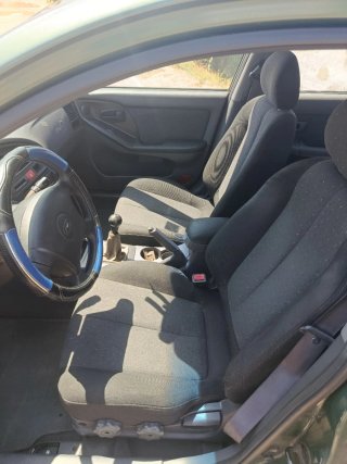 Hyundai Elantra 2003