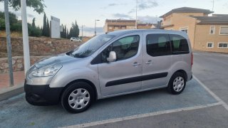 Peugeot partner diésel  para discapacitados
