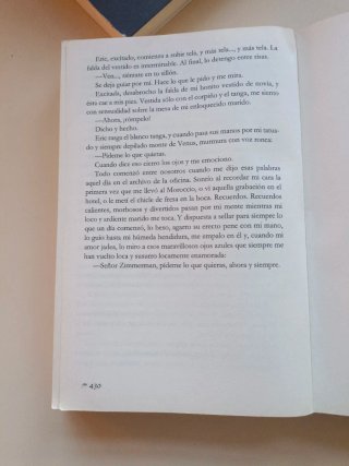 El peligro de estar cuerda y Pídeme lo que quieras
