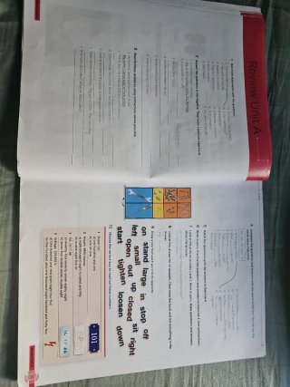 TECHNICAL ENGLISH 2ND EDITION LEVEL 1 COURSE BOOK.