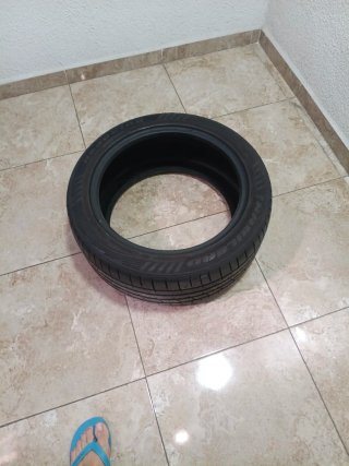 Neumático HANKOOK Ventus S1 evo3 solo 1 neumatico