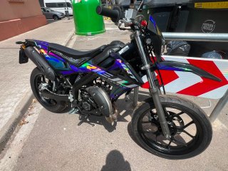 RIEJU MRT Supermotard Morado/Negro 50 cc