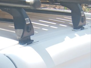 Baca barras de techo Cruz Peugeot Partner 2008