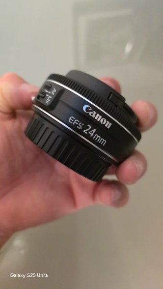 Objetivo Canon EFS 24mm 2.8 STM