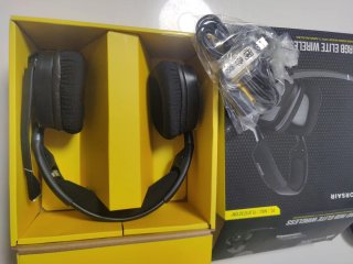 Corsair Void RGB Elite Wireless Auriculares