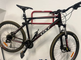 Bicicleta GT Avalanche