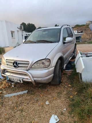 Mercedes-Benz ML 2004