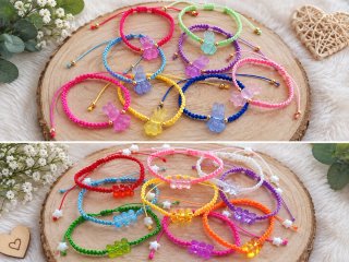 Pulseras con colgantes de conejito y osito