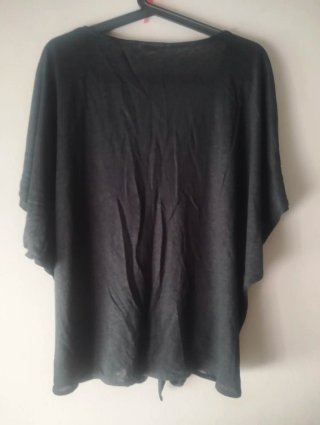 Camiseta negra anudada talla única