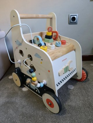 Andador de madera para bebés marca verbaudet