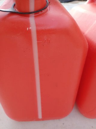 2 Garrafas de Gasolina/Gasoil Naranja