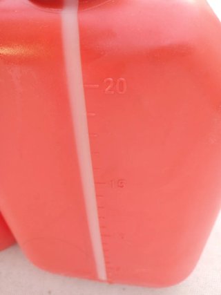 2 Garrafas de Gasolina/Gasoil Naranja