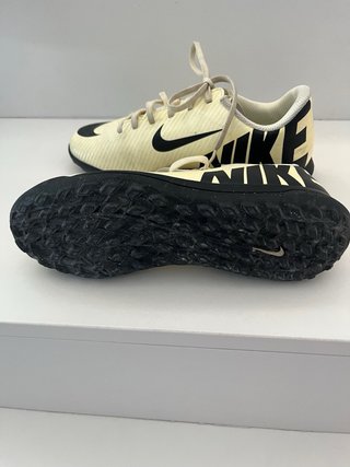 Botas multitaco Nike Mercurial Talla 34