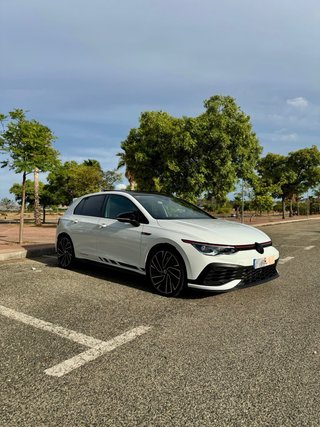 Volkswagen Golf GTI Clubsport 2.0 TSI 300 CV DSG