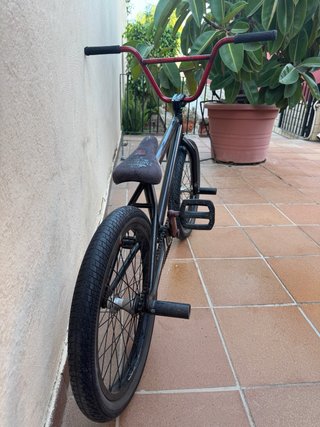 Bmx WTP Trust Negra y Roja