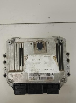Citroen 310 centralita motor uce 0281011863 c4 1.6