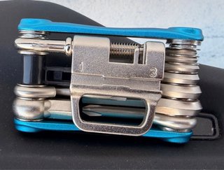 Bicicleta Gravel Van Rysel talla M + Accesorios
