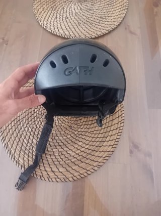 Casco Gath Surf