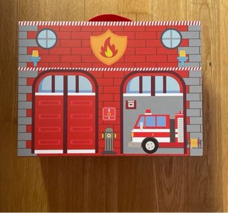 Estación de bomberos de madera