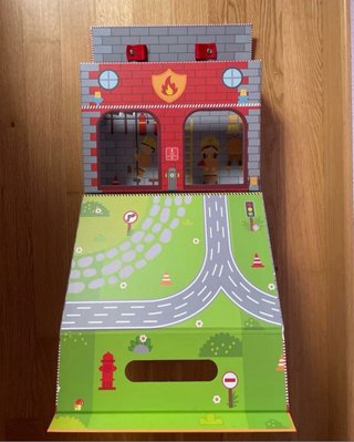 Estación de bomberos de madera