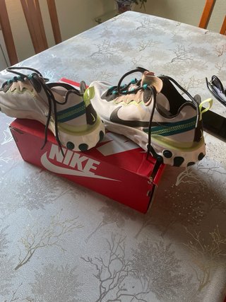 Zapatillas Nike React Element estrenadas un dia