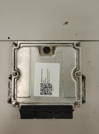 Renault 559 centralita motor uce 0281001934 master