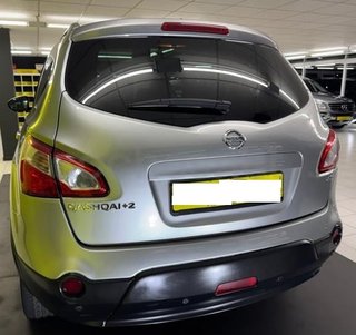 Anagrama Nissan Qashqai+2 Trasero