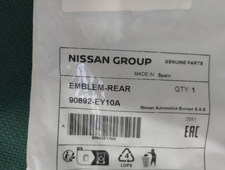 Anagrama Nissan Qashqai+2 Trasero