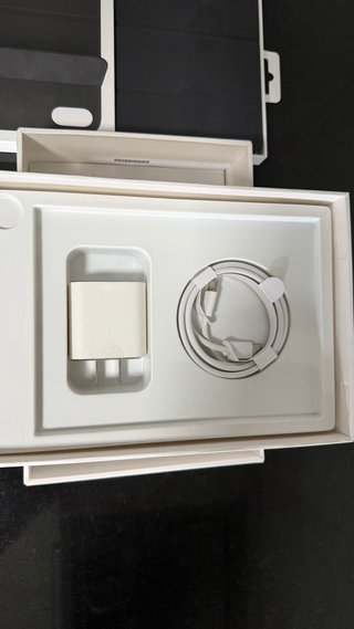 iPad mini 7ª Gen 128GB Wifi + Celular & accesorios