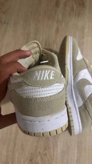 Nike Dunk Beige y Blancas Talla 42