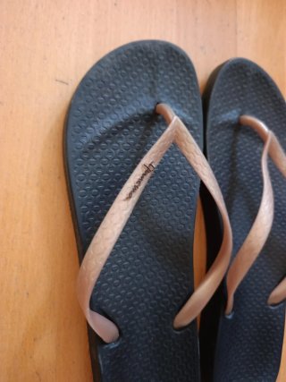 Chanclas Ipanema Negras y Rosas