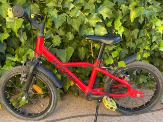 Bicicleta infantil 16 roja