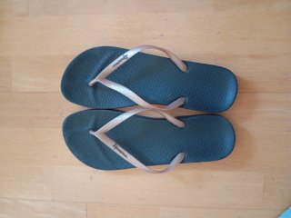 Chanclas Ipanema Negras y Rosas
