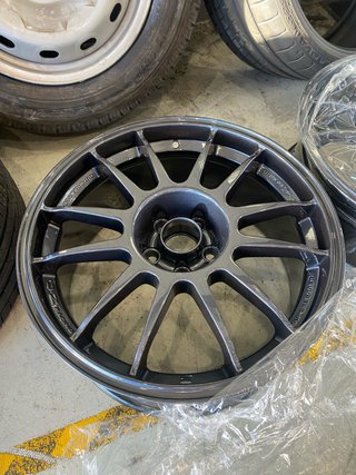 Llantas Oz superleggera impecables!! 5x100 17”